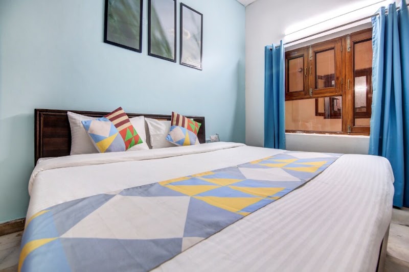 OYO Home 42110 Relax Inn Home Stay