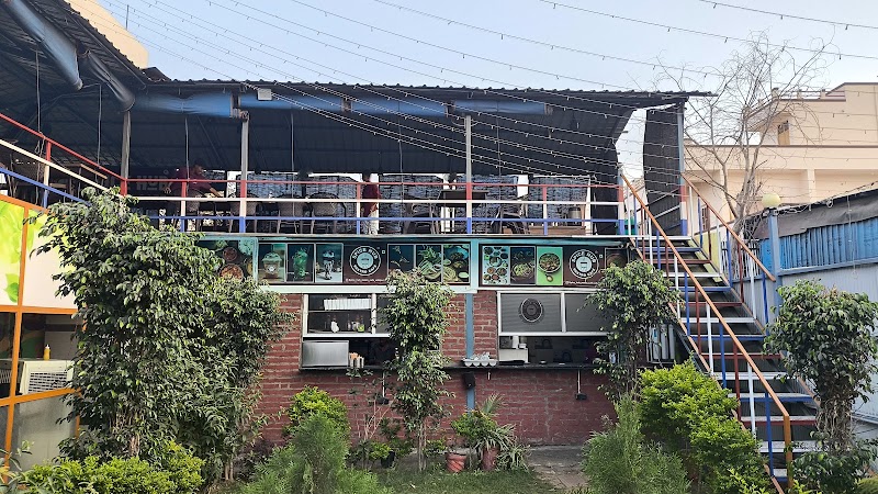 Spice Hub Restaurant - Spice Hub Restaurant Spice hub Restro Cafe, 100 Feet Rd, opposite Dil Punjabi 3, Mali Colony, Gayariawas, Central Area, Udaipur, Rajasthan 313002, India