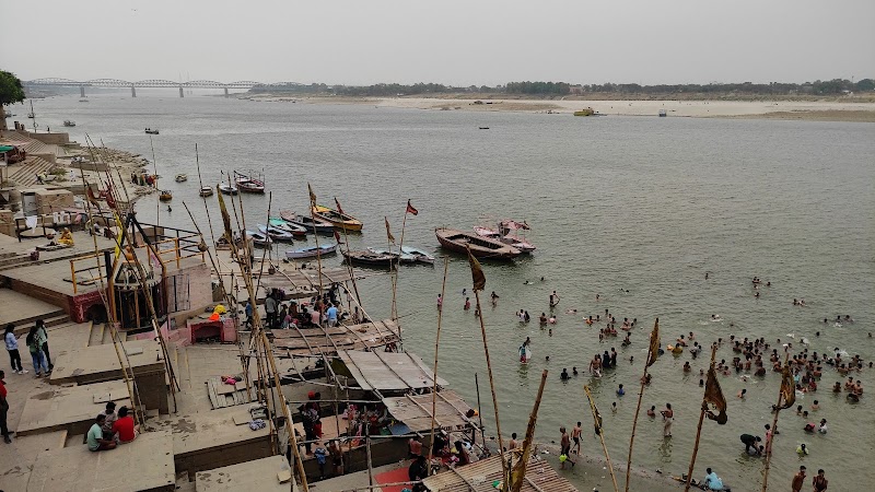 Pancha Ganga Ghat - Pancha Ganga Ghat 7/111, Sonarpura Rd, Ghats of Varanasi, Bangali Tola, Varanasi, Uttar Pradesh 221001, India