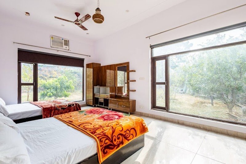 Royal Stay farmhouse Gurgaon - Royal Stay farmhouse Gurgaon, Ansal aravali hills, sohna road, near PATHWAYS WORLD SCHOOL, Gurugram, Haryana 122102, India