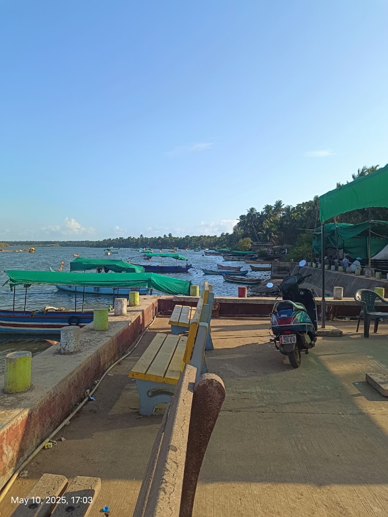 Tarkarli Water Sport Point - Tarkarli Water Sport Point, 2F4V+HGV, Karli, Maharashtra 416606, India