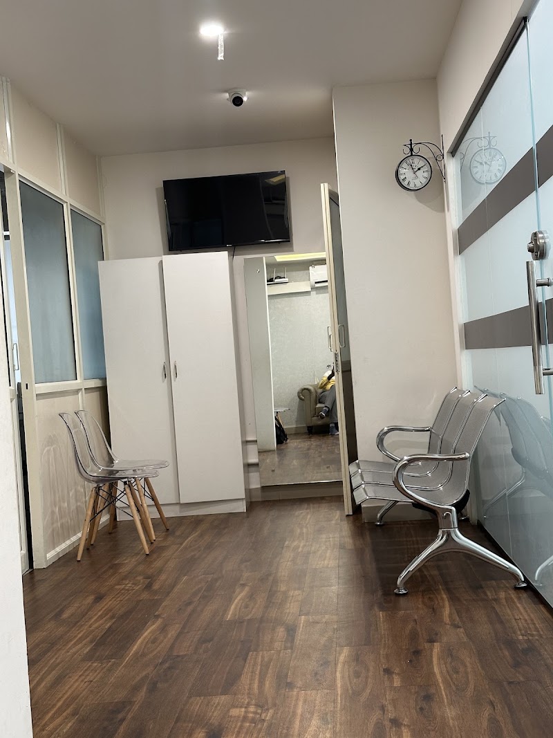 Dr.Renu's Skin & Hair Clinic - Dr.Renu's Skin & Hair Clinic 17, 2nd floor, 17th Cross, 9th, Main Road, 7th Sector, HSR Layout, Bengaluru, Karnataka 560102, India