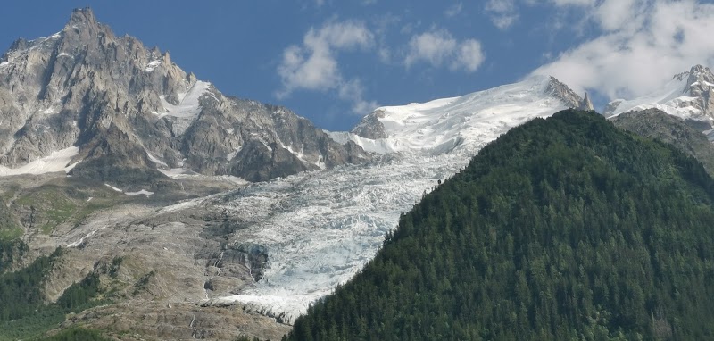 Office de Tourisme de Chamonix-Mont-Blanc - Office de Tourisme de Chamonix-Mont-Blanc, 85 Pl. du Triangle de l'Amitié, 74400 Chamonix-Mont-Blanc, France