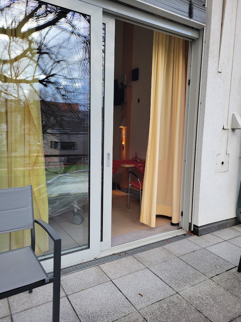 Cellitinnen-Severinsklösterchen Krankenhaus der Augustinerinnen und St. Antonius, Betriebsstelle Severinsklösterchen - Cellitinnen-Severinsklösterchen Krankenhaus der Augustinerinnen und St. Antonius, Betriebsstelle Severinsklösterchen, Jakobstraße 27-31, 50678 Köln, Germany