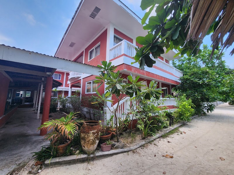 Malapascua Beach & Dive Resort
