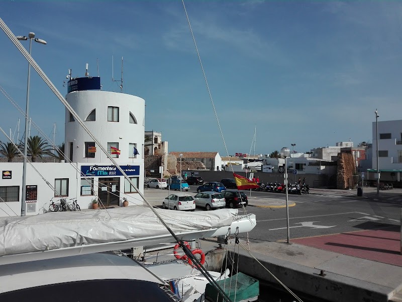 Marina La Savina - Marina La Savina, Puerto de la Savina – Dársena de poniente s/n, 07870 La Savina, Illes Balears, Spain