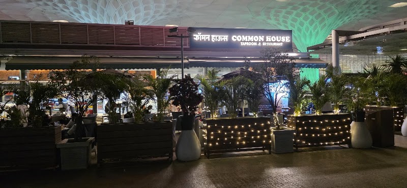 Chatrapati Shivaji Terminal (CST) Victoria Terminus (VT) - Chatrapati Shivaji Terminal (CST) Victoria Terminus (VT) WRQP+W5G, Chhatrapati Shivaji Terminus Area, Fort, Mumbai, Maharashtra 400001, India
