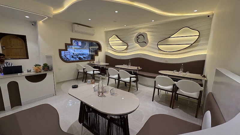Cafe Quibble By La Quench - Cafe Quibble By La Quench Cafe Quibble By La Quench, C-2, Sonarika Apartment, IIM Rd, Panjarapole Cross Rd, Panjara Pol, Ambawadi, Ahmedabad, Gujarat 380015, India