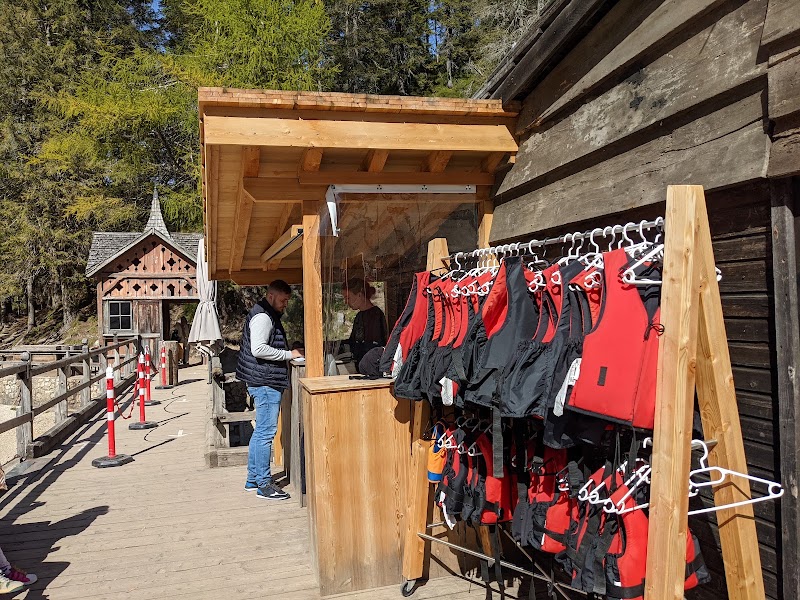 La Palafitta - Bootsverleih am Pragser Wildsee - La Palafitta - Bootsverleih am Pragser Wildsee, St.Veit, 39030 Braies BZ, Italy