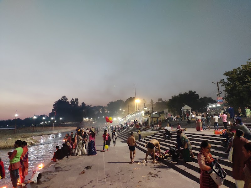 Triveni Ghat - Triveni Ghat Triveni Ghat, Mayakund, Rishikesh, Uttarakhand 249201, India