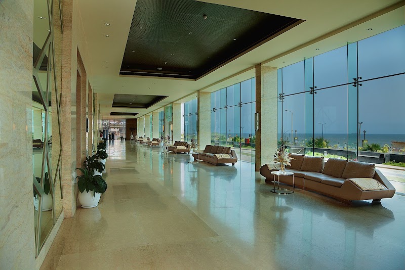 Novotel Visakhapatnam Varun Beach - Novotel Visakhapatnam Varun Beach, Beach Rd, Krishna Nagar, Maharani Peta, Visakhapatnam, Andhra Pradesh 530002, India