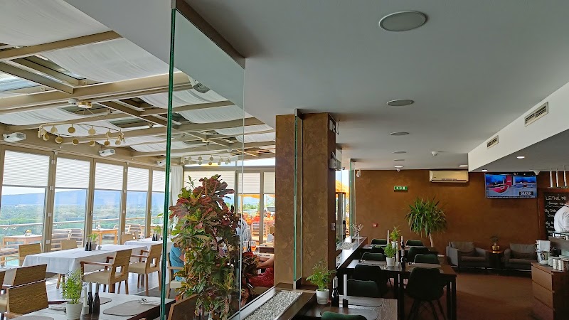 Restaurant Parlament - Restaurant Parlament, Námestie Alexandra Dubčeka 1, 811 01 Bratislava-Staré Mesto, Slovakia
