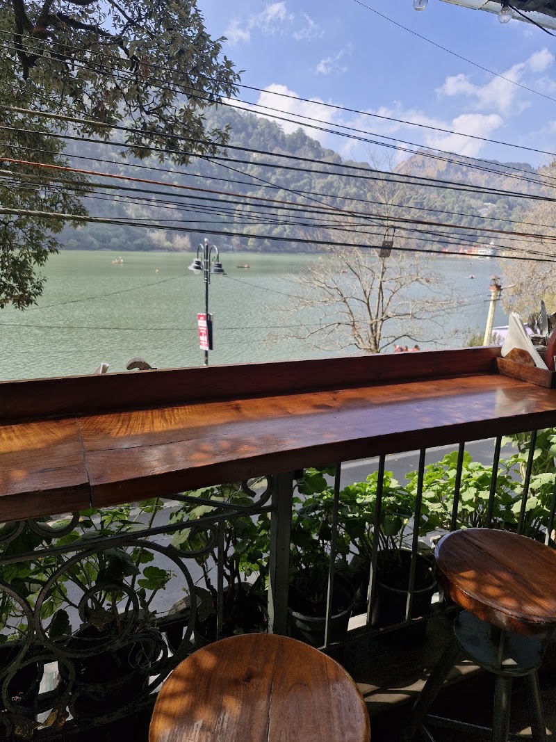 Lake View Restaurant