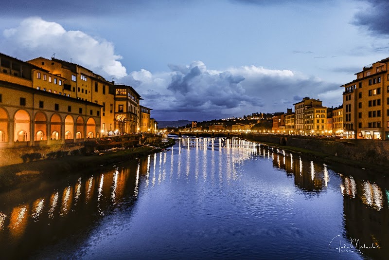 Ponte Vecchio - Ponte Vecchio Ponte Vecchio, 50125 Firenze FI, Italy