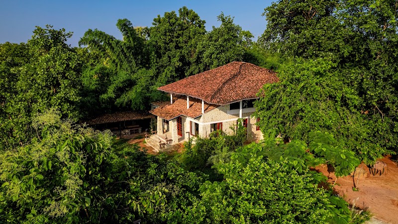 Tendu Leaf Jungle Resort & Spa