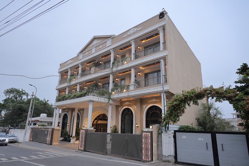 Grandeur Boutique Staycation