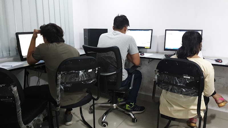 Endeavor Careers Pvt. Ltd. - Endeavor Careers Pvt. Ltd. 4th Floor, H-11A, Block H, Middle Circle, Connaught Place, Block H, Connaught Place, New Delhi, Delhi 110001, India