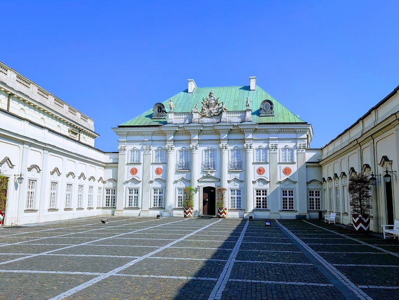 The Royal Castle in Warsaw - The Royal Castle in Warsaw, Plac Zamkowy 4, 00-277 Warszawa, Poland