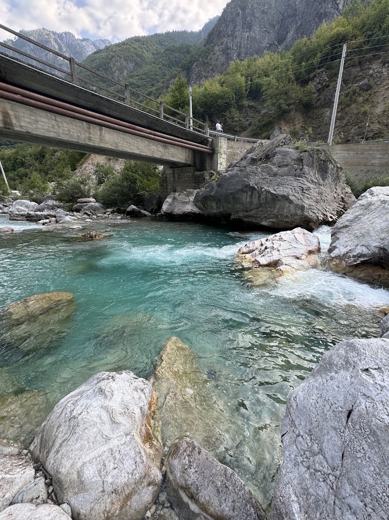 Private Driver Attractive Albania – Chauffeur & VIP Transport in Albania, Kosovo, Montenegro & North Macedonia - Private Driver Attractive Albania – Chauffeur & VIP Transport in Albania, Kosovo, Montenegro & North Macedonia Rruga Pjeter Budi, Tiranë 1001, Albania