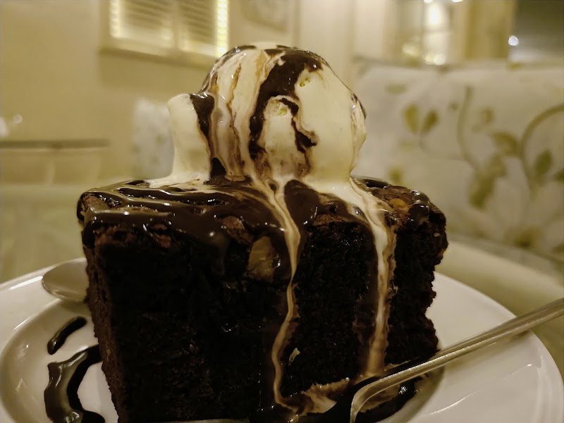 The White Room Coffee & Kitchen - The White Room Coffee & Kitchen 33, Church St, Shanthala Nagar, Ashok Nagar, Bengaluru, Karnataka 560001, India