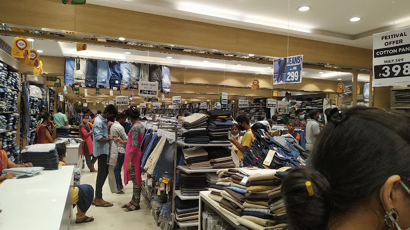 Super Saravana Stores - T.Nagar - Super Saravana Stores - T.Nagar 45, Ranganathan St, Postal Colony, West Mambalam, Chennai, Tamil Nadu 600017, India