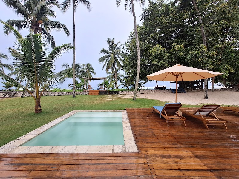 Hollow Tree's Resort - Hollow Tree's Resort, Beach front No.1, Bosua, Sipora Selatan, Mentawai Islands Regency, West Sumatra 25932, Indonesia