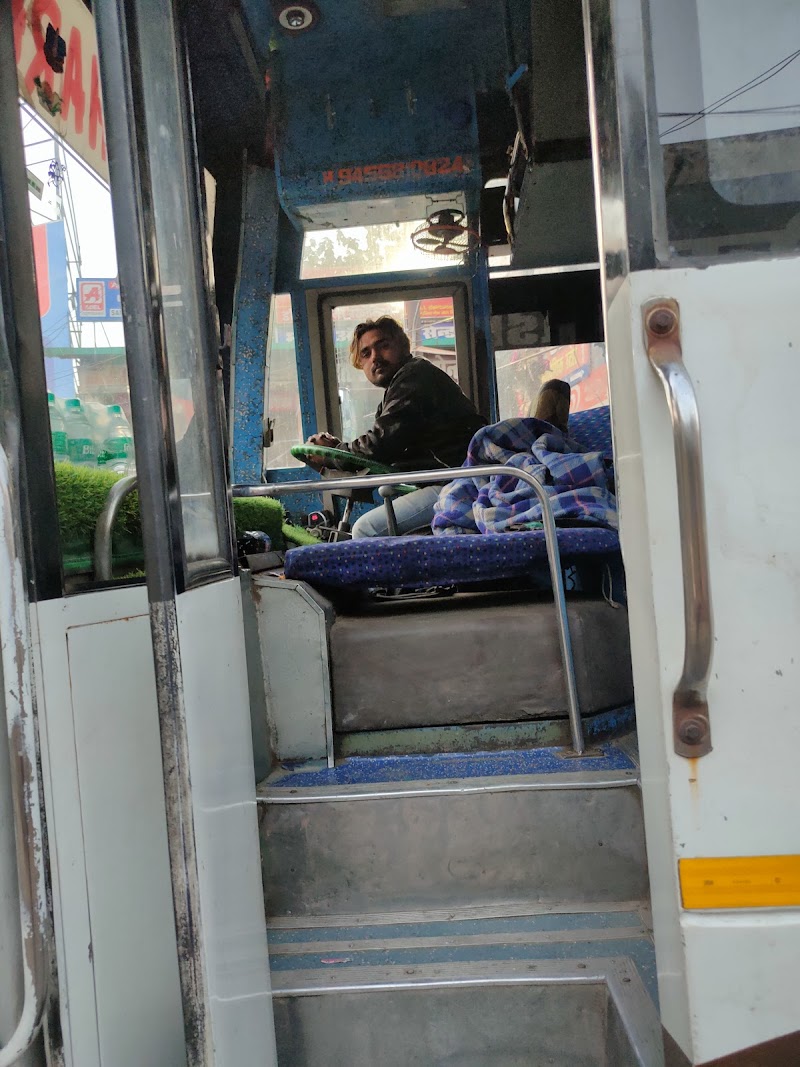 Shri Hare Rama Travels - Shri Hare Rama Travels, Shop no. 8 Ambedkar market Mori gate gol chakkar, Block K, Railway Colony, Tis Hazari, Delhi, 110054, India
