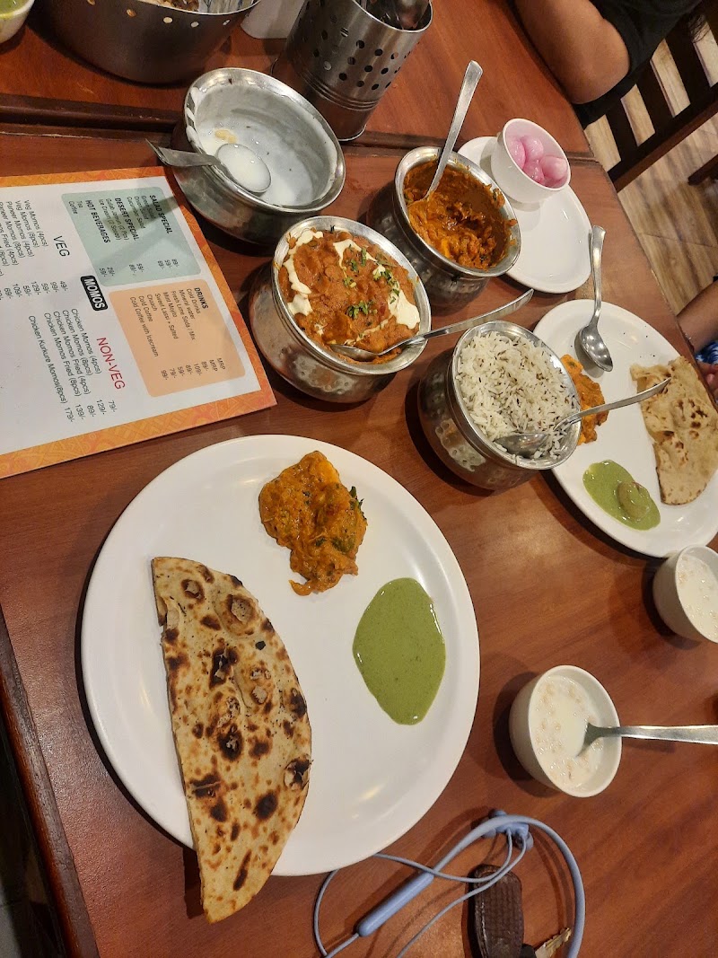 Lucky 9 Family Restaurant - Lucky 9 Family Restaurant Badshahpur Sohna Rd, near Omaxe City Mall, Block S, Uppal Southend, Sector 49, Gurugram, Haryana 122018, India
