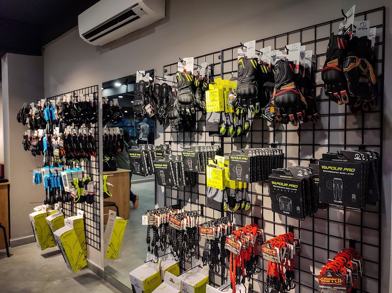 Rynox Exclusive Store - HSR Bengaluru - Rynox Exclusive Store - HSR Bengaluru No. 645, Ground Floor, Zeal square, 12th cross, 27th Main Rd, behind cafe coffee day, 1st Sector, HSR Layout, Bengaluru, Karnataka 560102, India