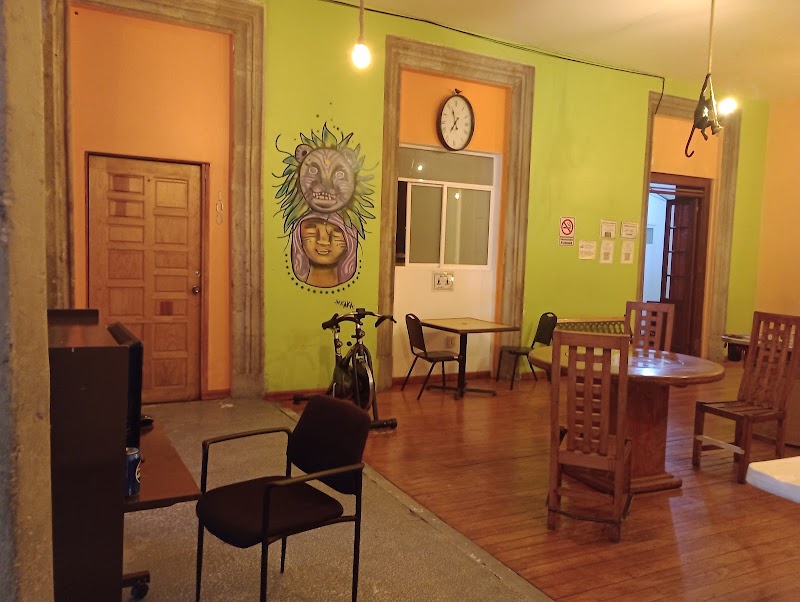 Hostel Amigo - Hostel Amigo, Isabel La Católica 61-A, Centro Histórico de la Cdad. de México, Centro, Cuauhtémoc, 06000 Ciudad de México, CDMX, Mexico