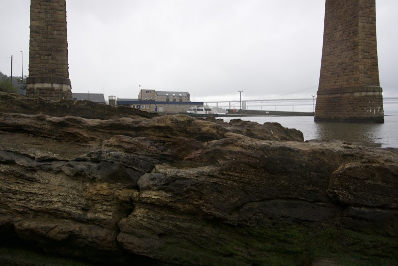 Forth Bridge Memorial, South Queensferry - Forth Bridge Memorial, South Queensferry, Queensferry, South Queensferry EH30 9TB, UK