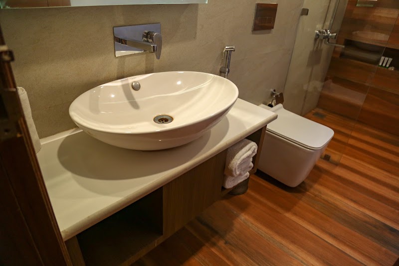 Four Leaf Hotel - Sapphire Blue, Varanasi - Four Leaf Hotel - Sapphire Blue, Varanasi Four Leaf Hotel Sapphire Blue, S-20/53, Buddha Vihar Colony, Cantonment Rd, behind Madin Hotel, Varanasi cantonment, Varanasi, Uttar Pradesh 221002, India