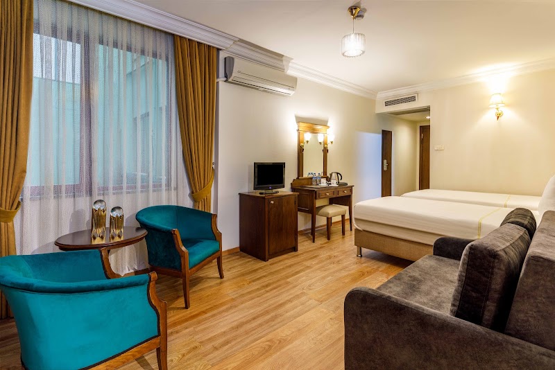Golden Crown Hotel - Golden Crown Hotel, Binbirdirek, Piyer Loti Cd. Çemberlitaş No : 10, 34490 Fatih/İstanbul, Türkiye