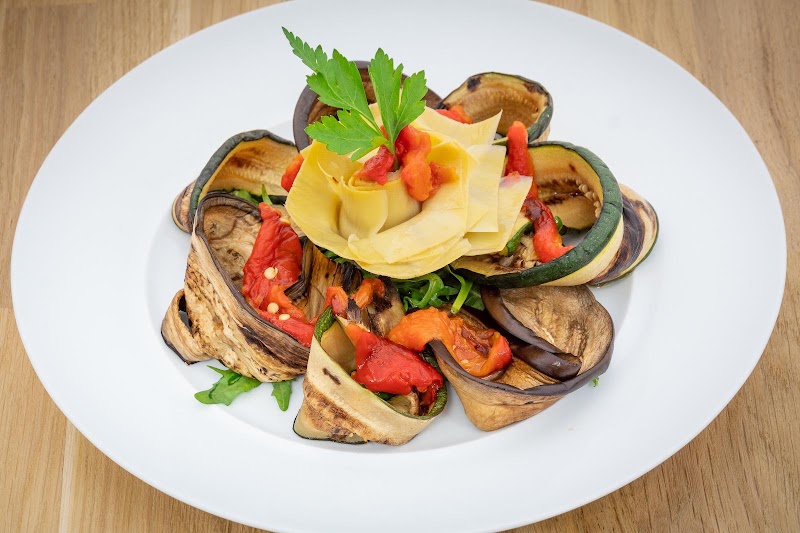 Tasca - Tasca 46 Av. de Suffren, 75015 Paris, France