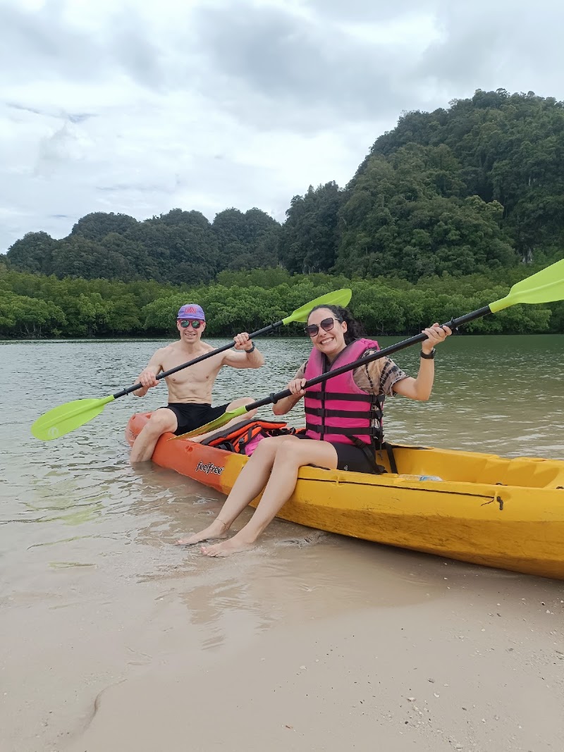 Monkey Beach - Monkey Beach 4QP3+XP, Khao Thong, Mueang Krabi District, Krabi, Thailand