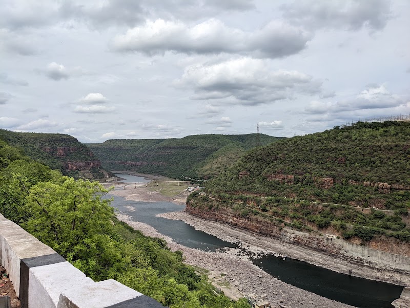 Srisailam Reservoir veiw point - Srisailam Reservoir veiw point 3VPW+QJ6, Srisailam, Telangana 509326, India