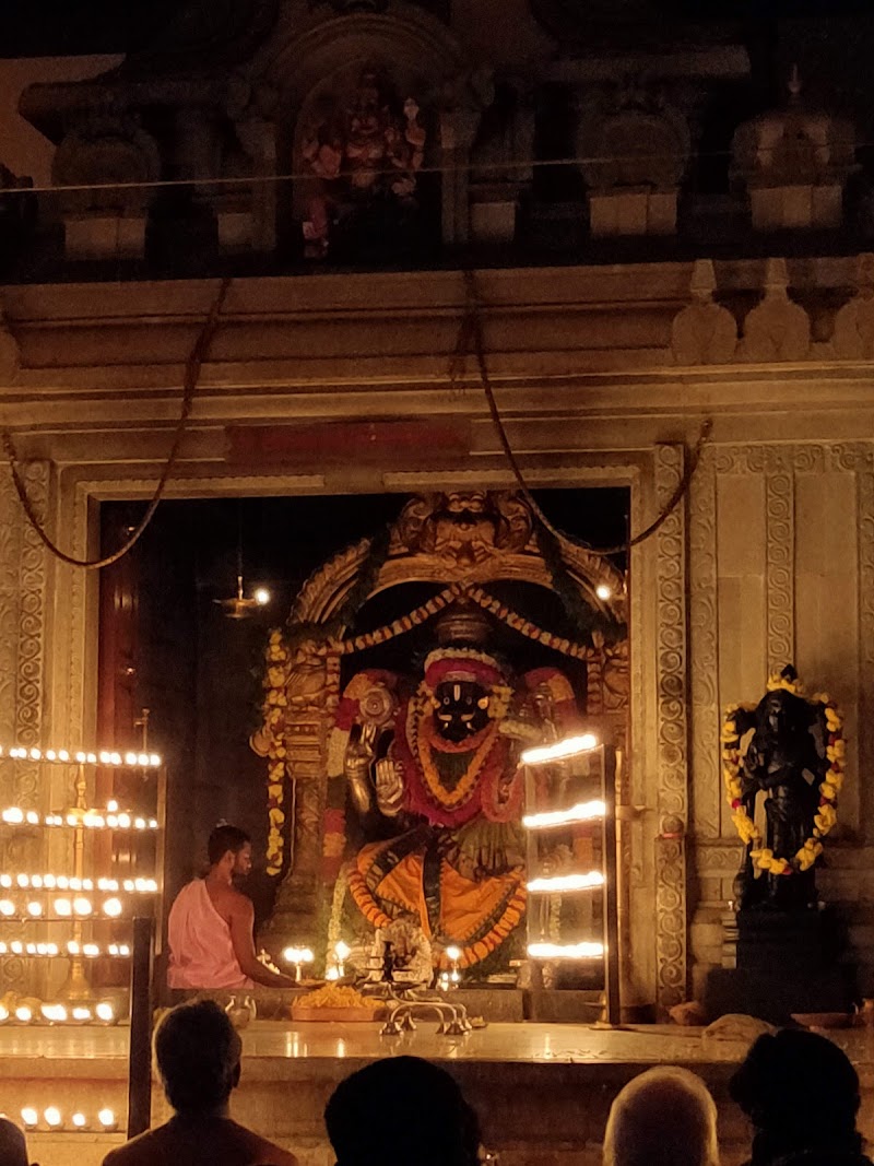 Shri Uttaradi Math, Bengaluru - Shri Uttaradi Math, Bengaluru, WHXC+FQQ, Pampa Mahakavi Rd, Shankarapura, Bengaluru, Karnataka 560004, India