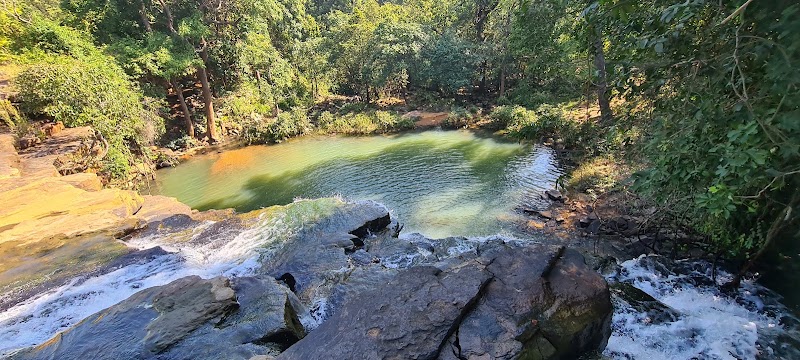 Lingodarha Waterfall - Lingodarha Waterfall, 3GF9+GQ, Bavnimari, Chhattisgarh 494331, India