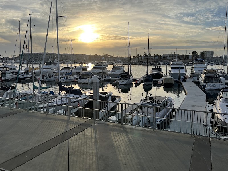 Los Angeles Yacht Charter - Los Angeles Yacht Charter 13701 Fiji Way, Marina Del Rey, CA 90292, USA