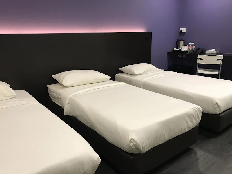 L Hotel @ 51 Desker - L Hotel @ 51 Desker, 8V54+J4 Singapore, 51 Desker Road, Singapore 209645