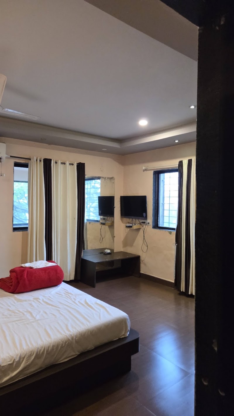 Casa Valley Bungalow - Casa Valley Bungalow, Next to Asha Bhosale's Bungalow Village Bhose, WQH6+XQ7 Taluka Mahabaleshwar, Panchgani - Mahabaleshwar Rd, Panchgani, Bhose, Maharashtra 412805, India