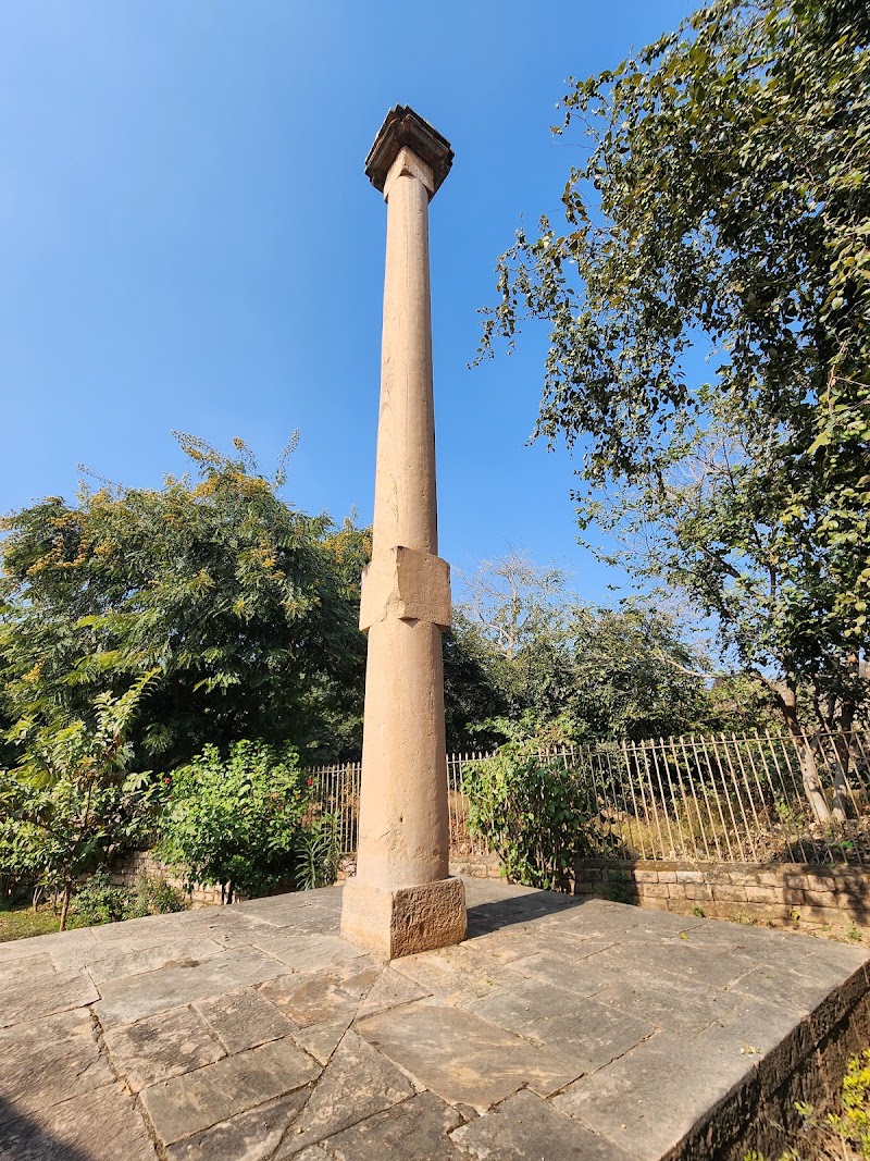 Sahasrabahu Twin Temples - Sahasrabahu Twin Temples Fort Campus, Near Post Office, 65FC+F46, Gwalior Fort, Gwalior, Madhya Pradesh 474008, India
