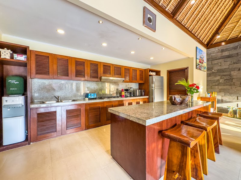 Villa Alam Seminyak by Villa Bugis Seminyak - Villa Alam Seminyak by Villa Bugis Seminyak Villa Alam, Jl. Drupadi Gg. Damai, Seminyak, Kec. Kuta, Kabupaten Badung, Bali 80361, Indonesia