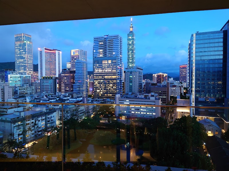 Eslite Hotel - Eslite Hotel No. 98號, Yanchang Rd, Xinren Village, Xinyi District, Taipei City, Taiwan 110