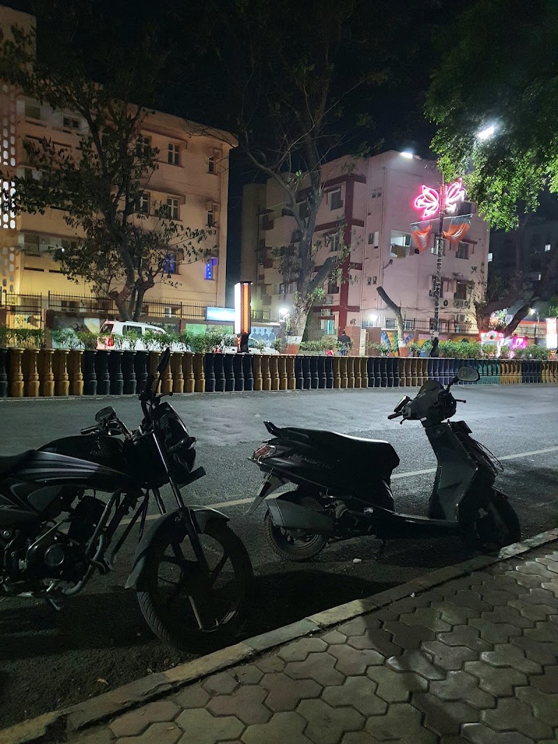 Race Course Road - Race Course Road Race Course Rd, Rajkot, Gujarat 360001, India