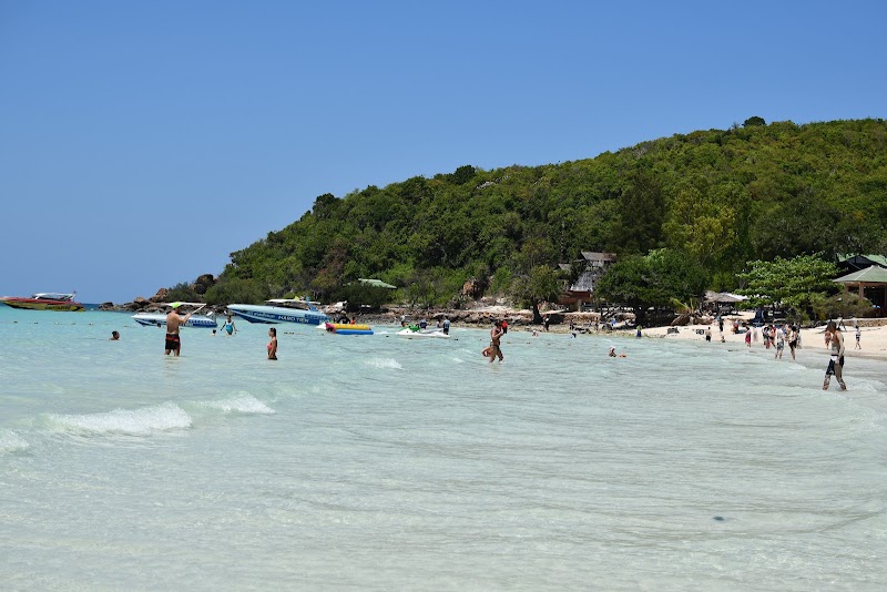 Tien Beach - Tien Beach Tien Beach, Bang Lamung District, Chon Buri 20150, Thailand