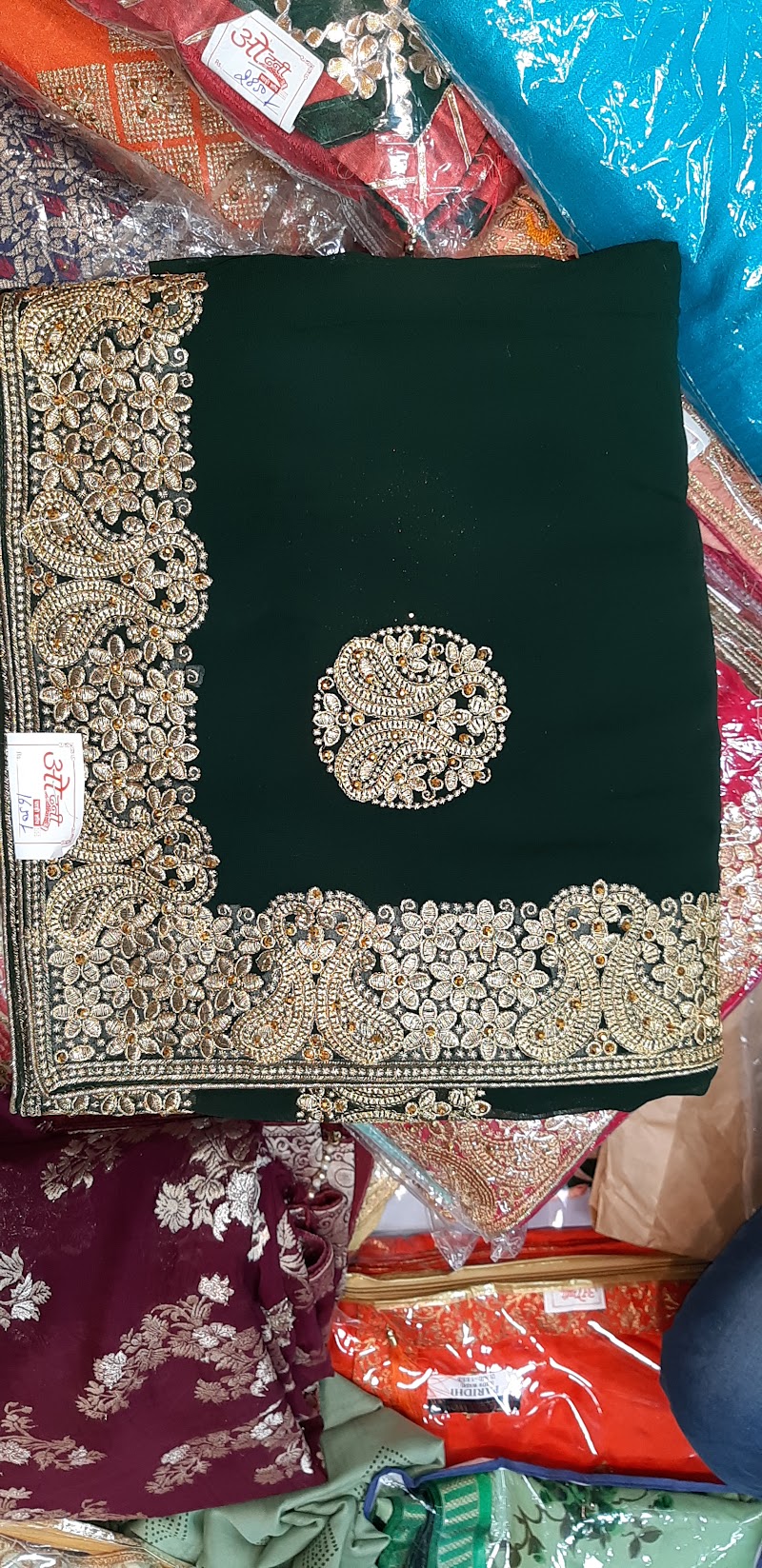 ODHANI SAREE SHOP - ODHANI SAREE SHOP Shop No 36, Haldion Ka Rasta, in front of Bullian Building, Johri Bazar, Ramganj Bazar, Jaipur, Jaipur Nagar Nigam Area, Rajasthan 302003, India