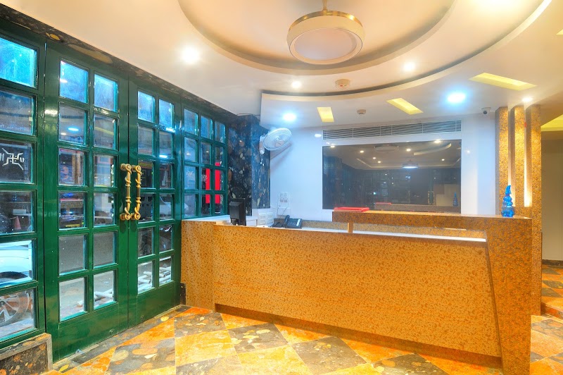 DE CRUISE HOTEL - DE CRUISE HOTEL 2229, 2295, Rajguru Marg, Chuna Mandi, Paharganj, New Delhi, Delhi 110055, India