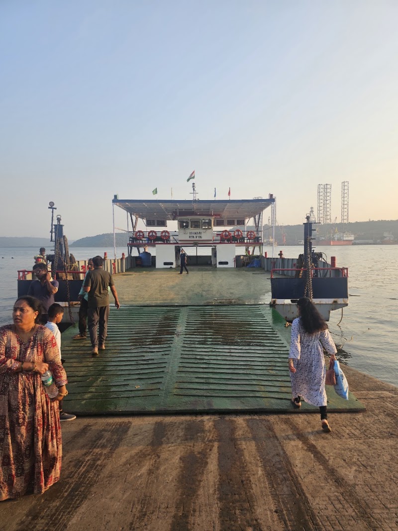 Jaigad Jetty - Jaigad Jetty, 76VF+2GQ, Jaigad, Maharashtra 415614, India