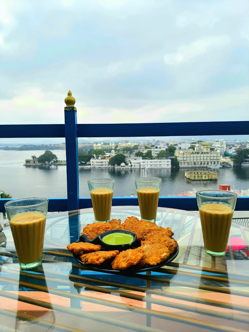 Hotel Casa by the lake - Hotel Casa by the lake, 90,92 Navghat, Near, City Palace Rd, Jagdish Chowk, Udaipur, Rajasthan 313004, India
